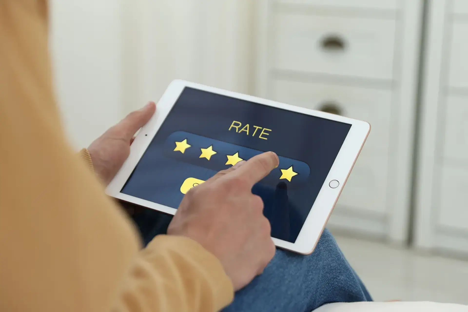 Automated review generation system on laptop workspace
